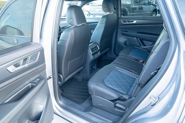 New 2026 Volkswagen Atlas Cross Sport SEL Premium R-Line AWD/4WD image 28