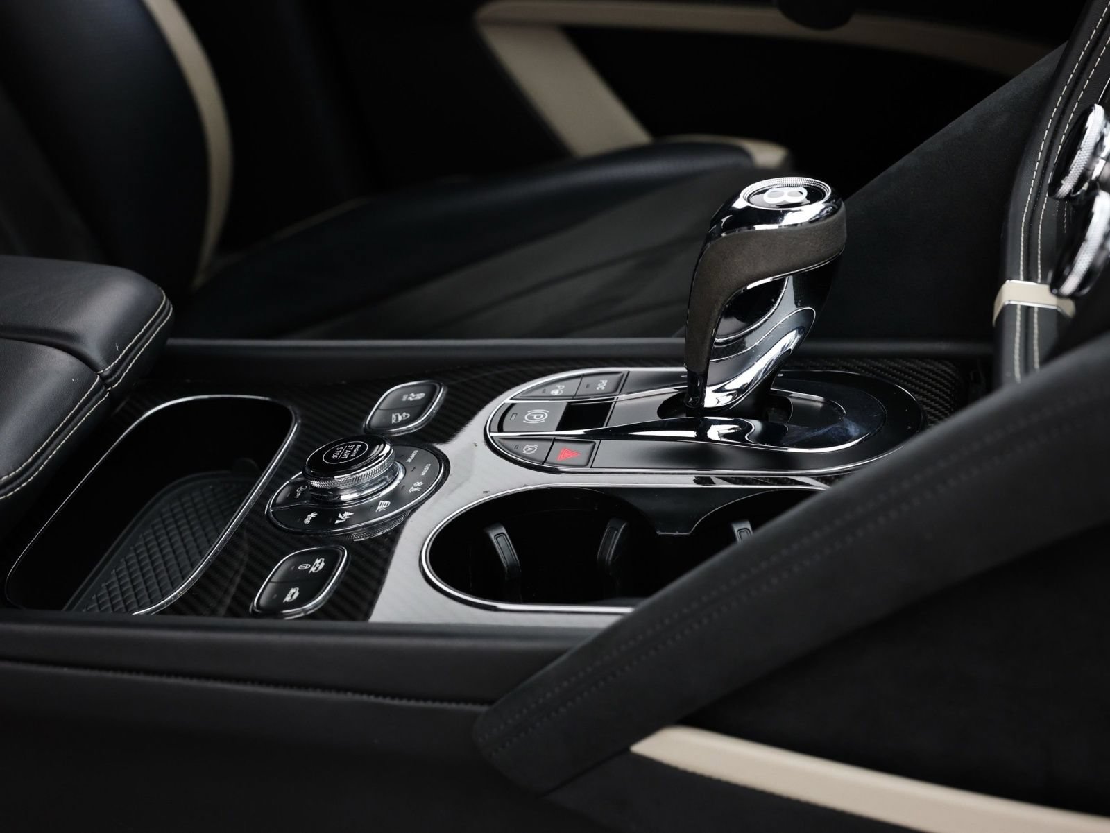 Used 2021 Bentley Bentayga Speed AWD/4WD image 47