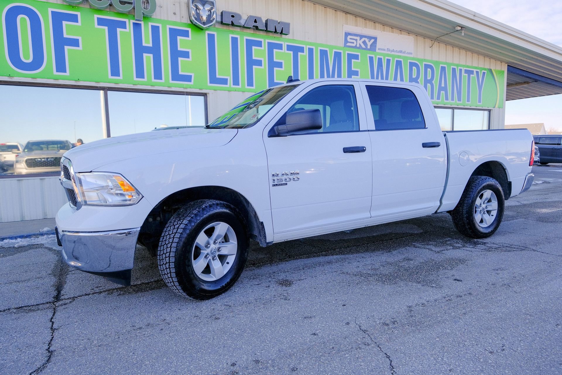 Used 2023 RAM 1500 Classic SLT w/ Trailer & Traction Group image 2