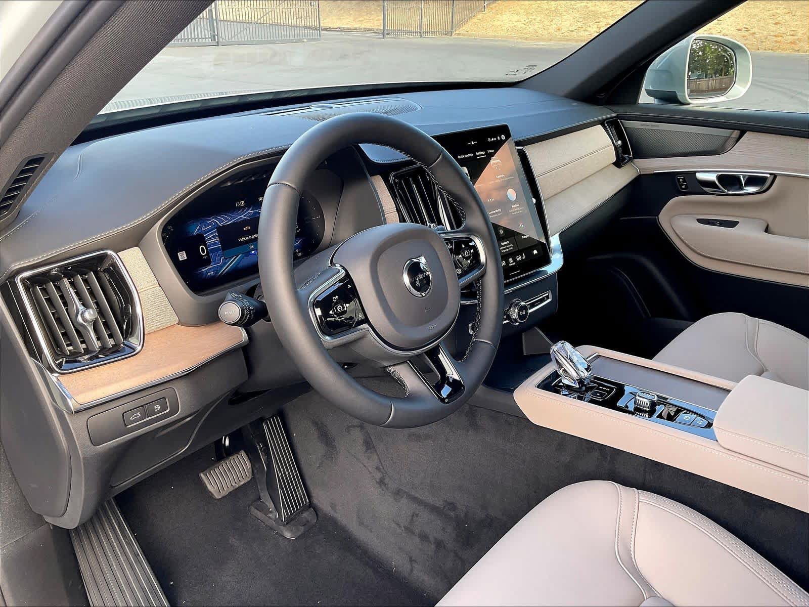 New 2027 Volvo XC90 T8 Bright AWD/4WD image 8