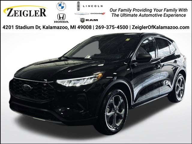 Used 2025 Ford Escape ST-Line image 1