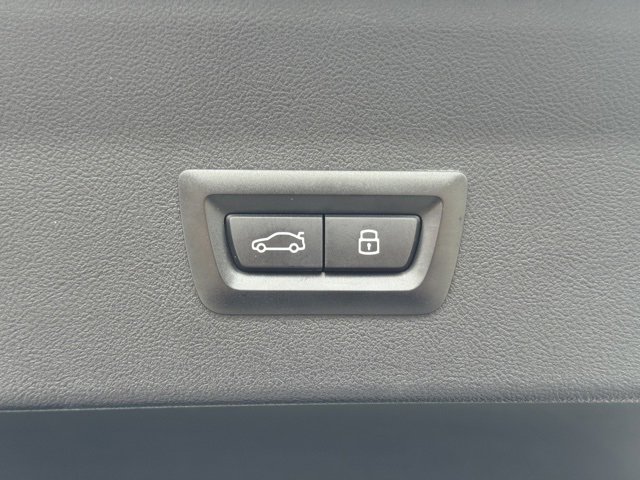 Used 2023 BMW X4 xDrive30i image 10