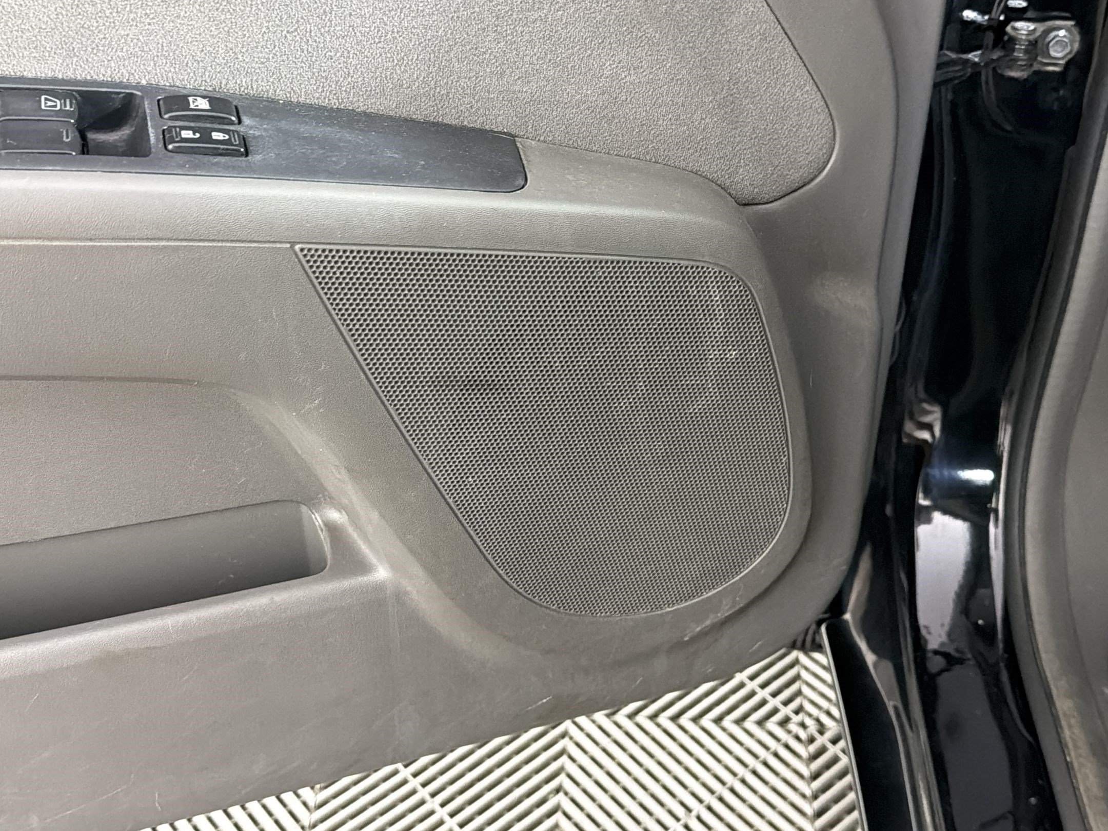 Used 2009 Nissan Sentra 2.0 FE+ FWD image 24
