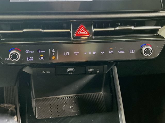 Certified 2023 Kia Niro EX FWD image 16