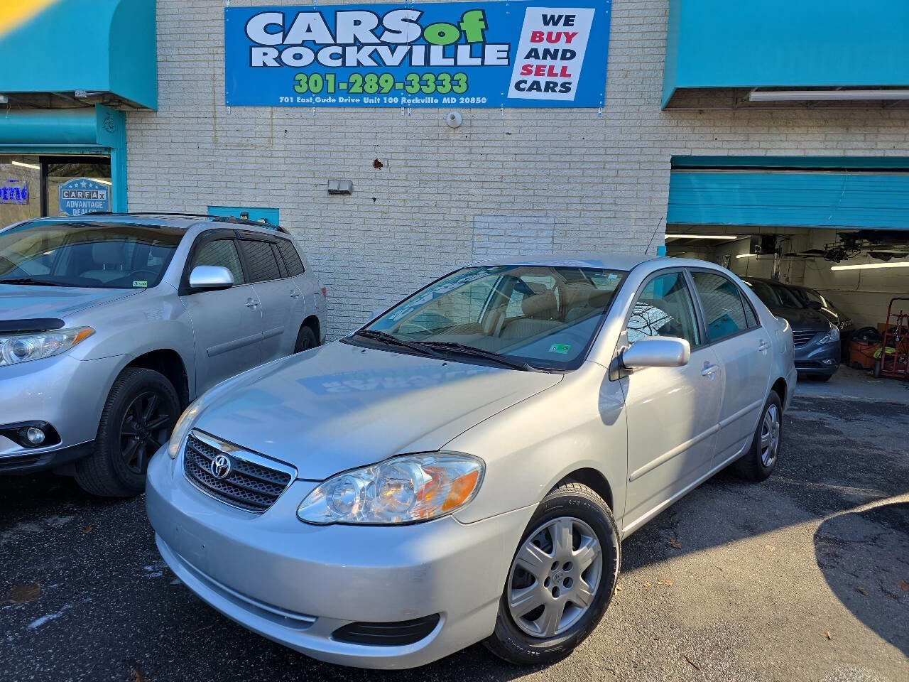 Used 2005 Toyota Corolla LE image 2