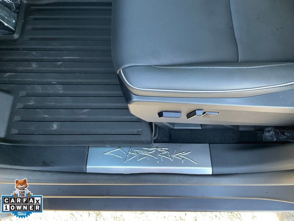 Used 2024 Tesla Cybertruck AWD Crew Cab image 16