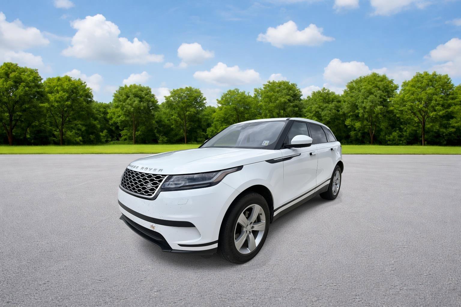 Used 2018 Land Rover Range Rover Velar S image 3