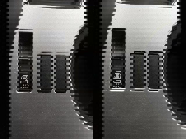 Used 2018 Toyota 4Runner Limited AWD/4WD image 21