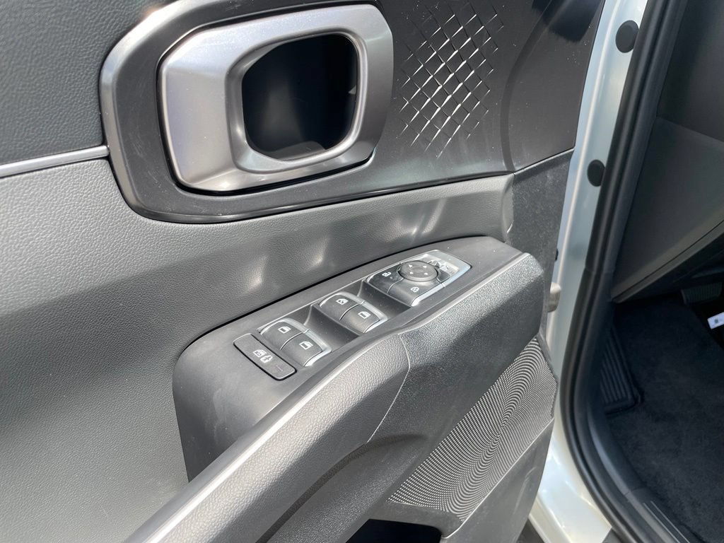 New 2026 Kia Sorento LX FWD image 12