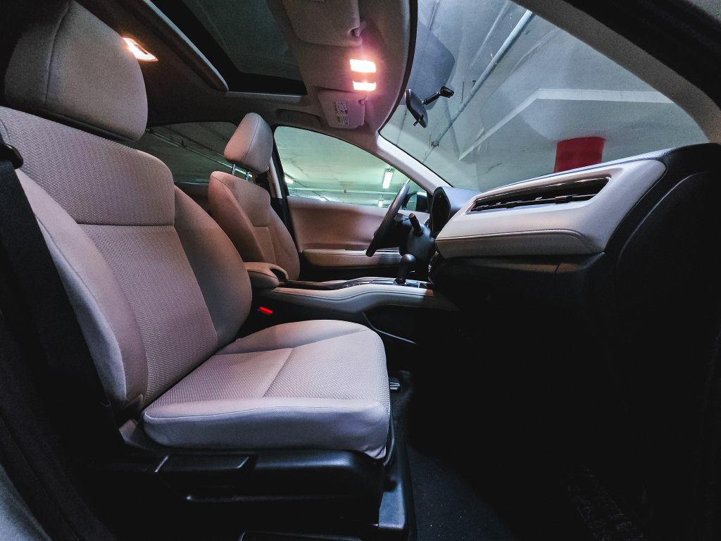 Used 2016 Honda HR-V EX image 32