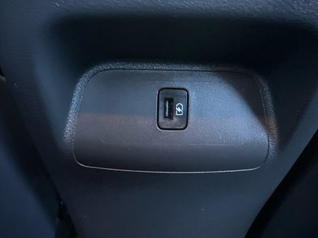 Used 2024 Nissan Sentra SR FWD image 19