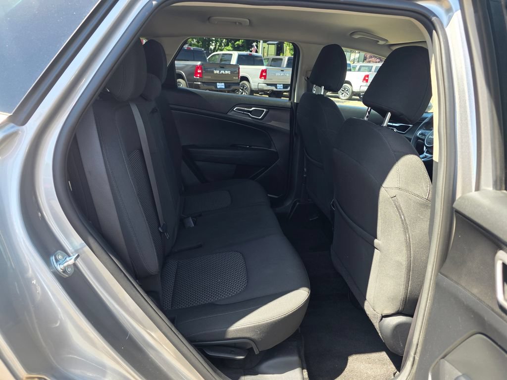 Used 2023 Kia Sportage LX AWD/4WD image 23