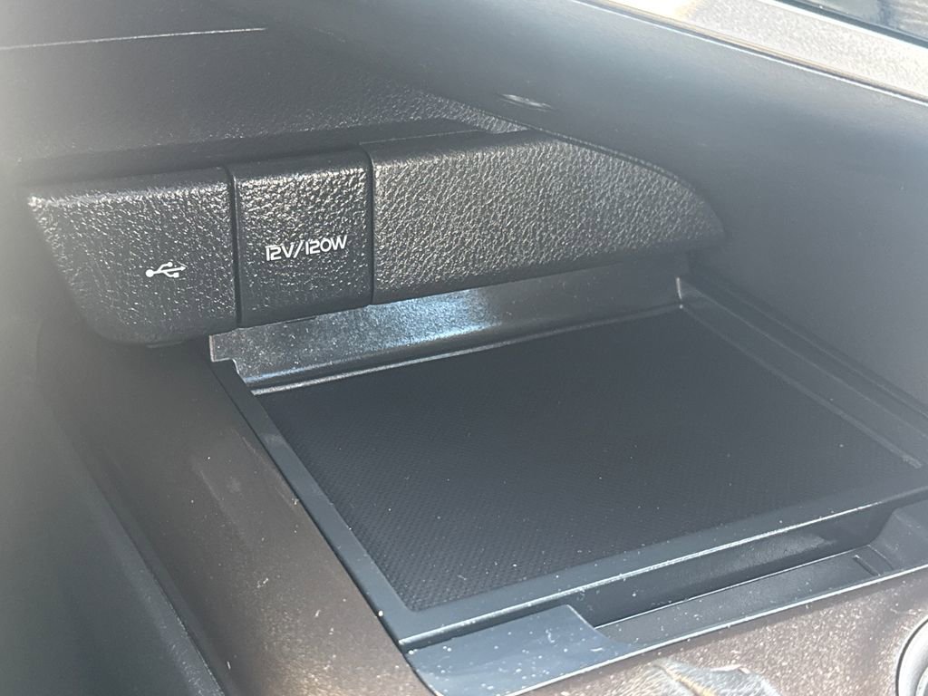 Used 2022 Toyota Camry SE w/ Cold Weather Package AWD/4WD image 25