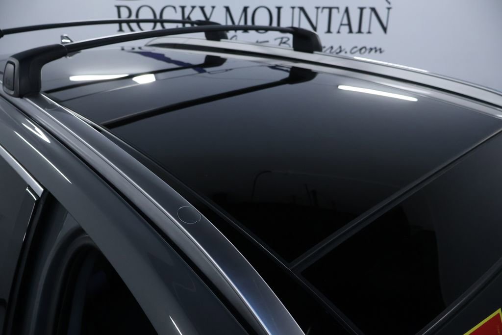 Used 2022 Hyundai Santa Fe Limited image 12