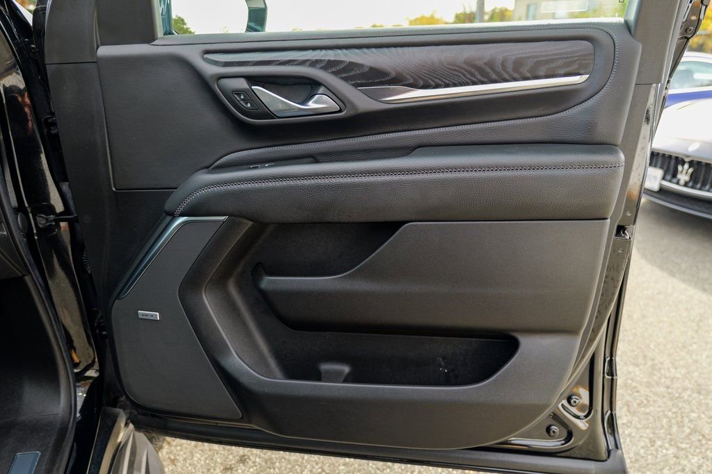 Used 2022 GMC Yukon XL Denali image 36