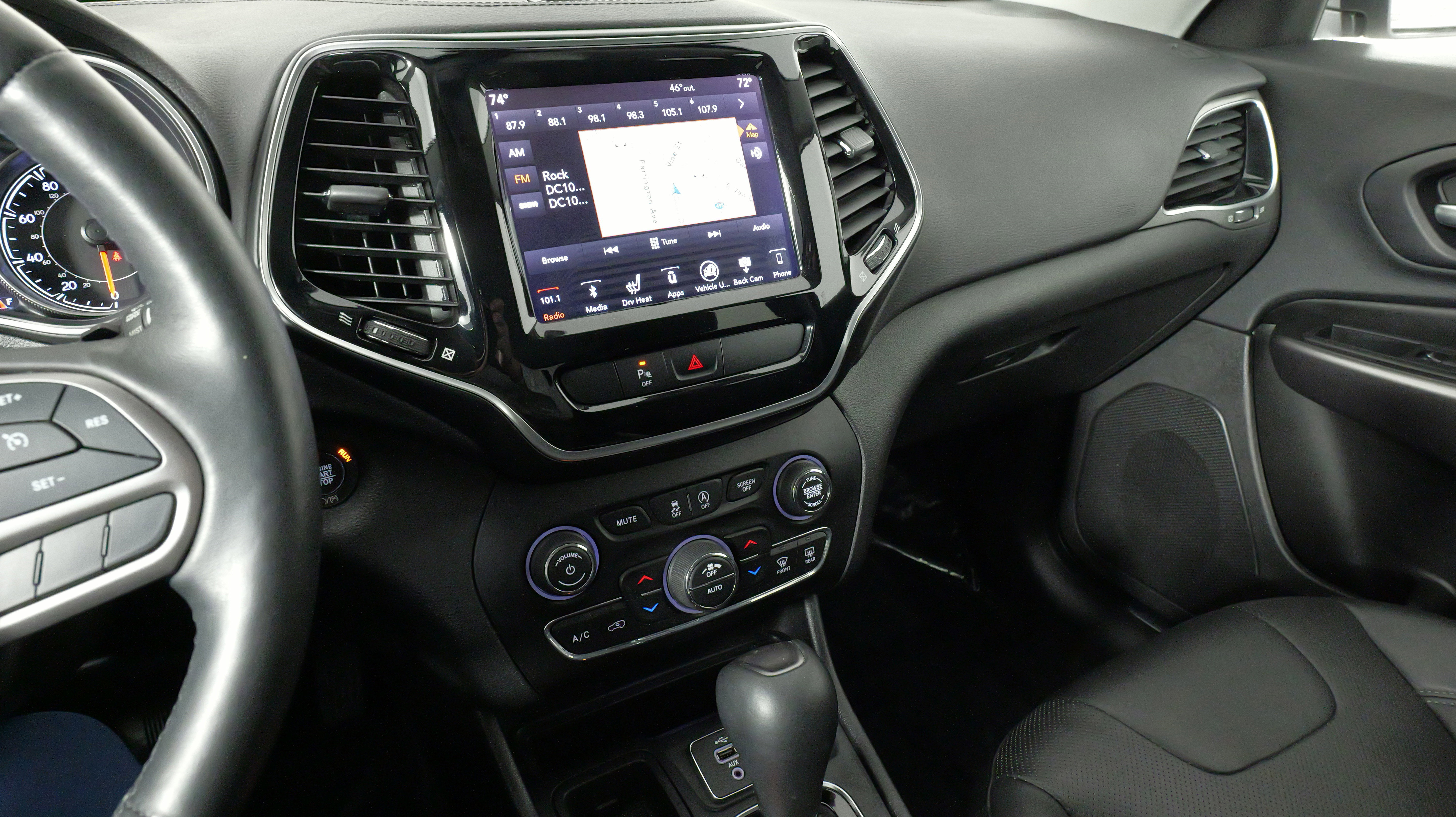 Used 2019 Jeep Cherokee Limited image 41