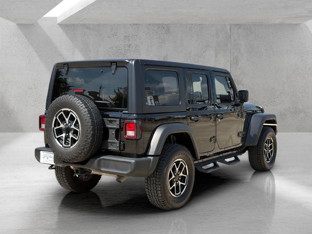 Used 2024 Jeep Wrangler Unlimited Sport AWD/4WD image 5