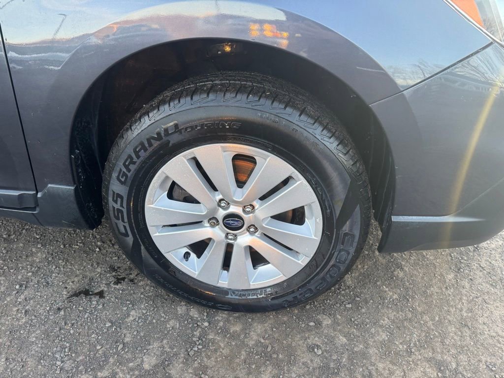 Used 2017 Subaru Outback 2.5i Premium image 17