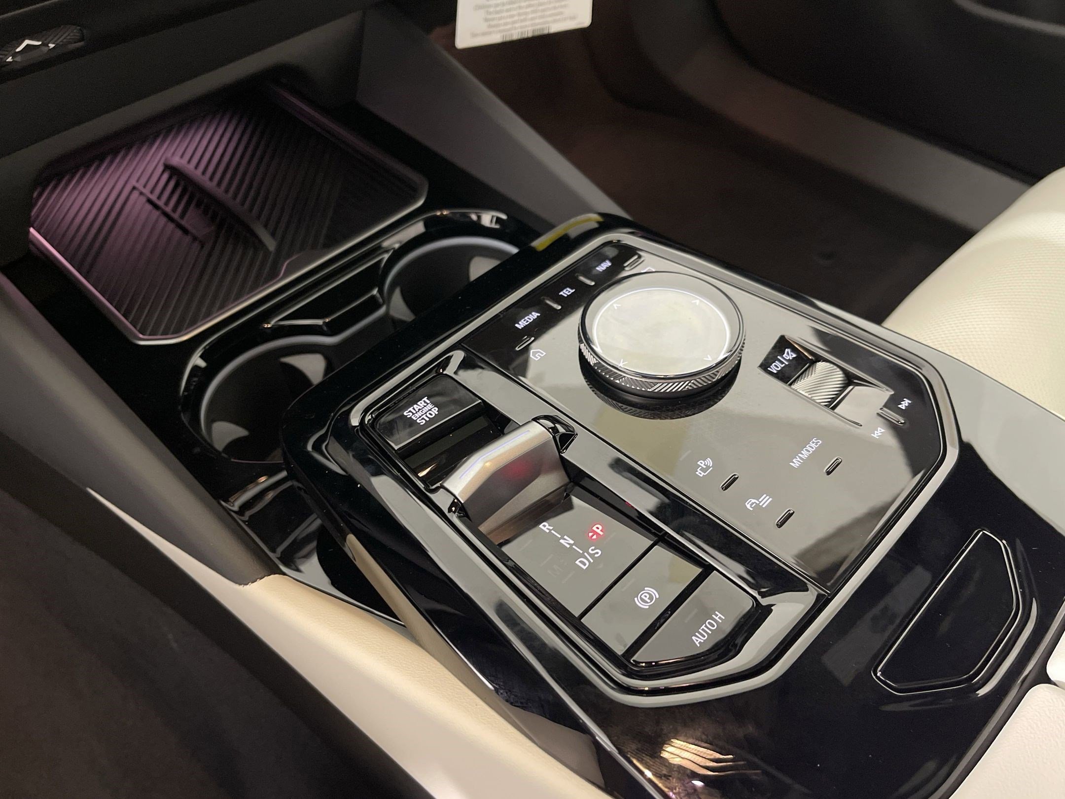 Used 2026 BMW 530i w/ Premium Package image 18