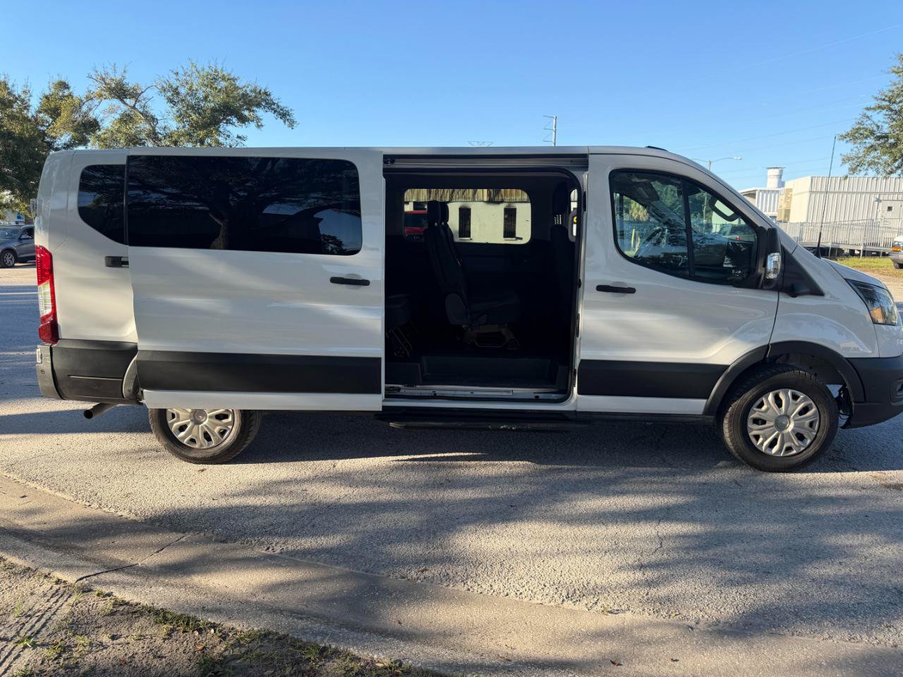 Used 2026 Ford Transit 350 XLT RWD image 8