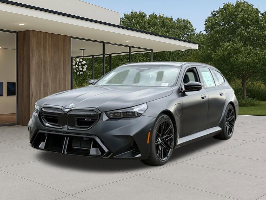 New 2026 BMW M5 Touring image 2