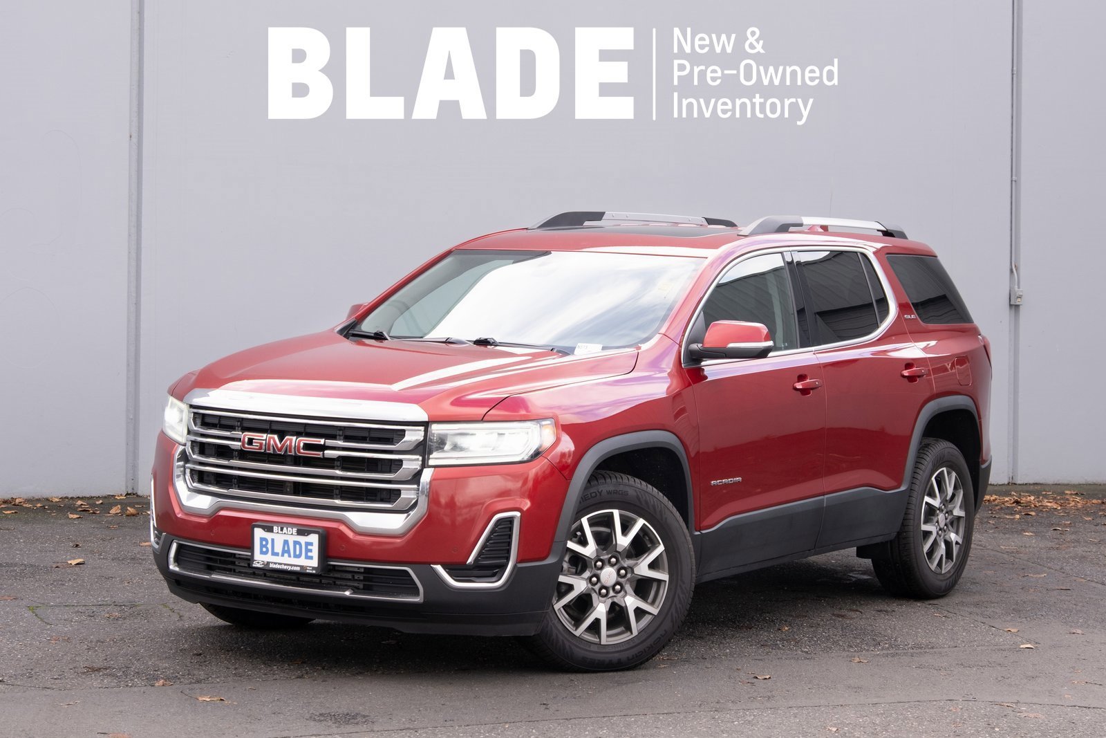 Used 2022 GMC Acadia SLE image 1