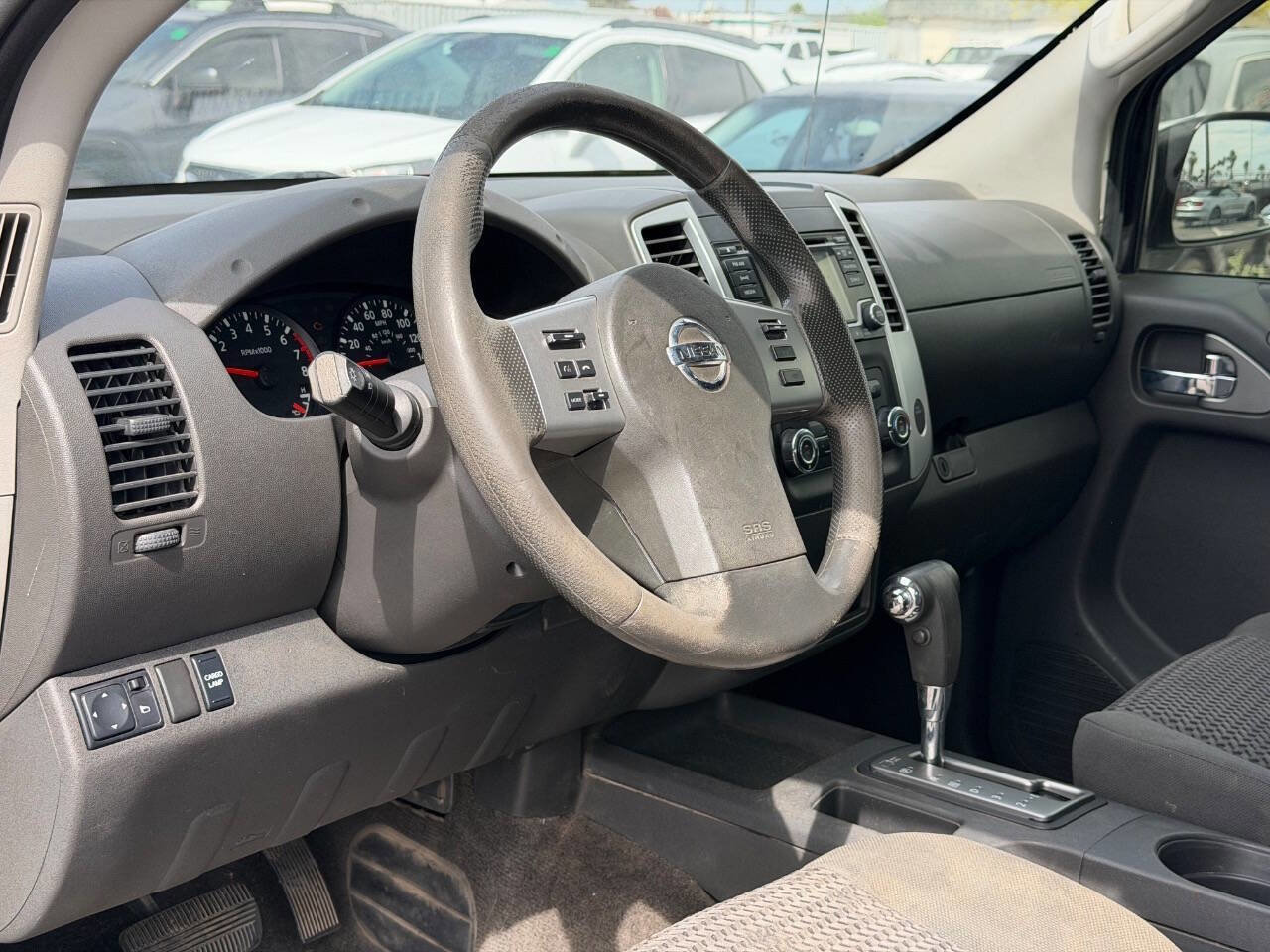 Used 2018 Nissan Frontier SV RWD image 17