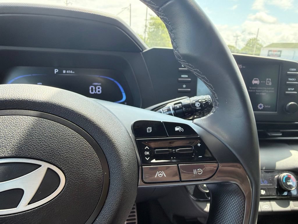 Certified 2025 Hyundai Elantra Sport FWD image 31