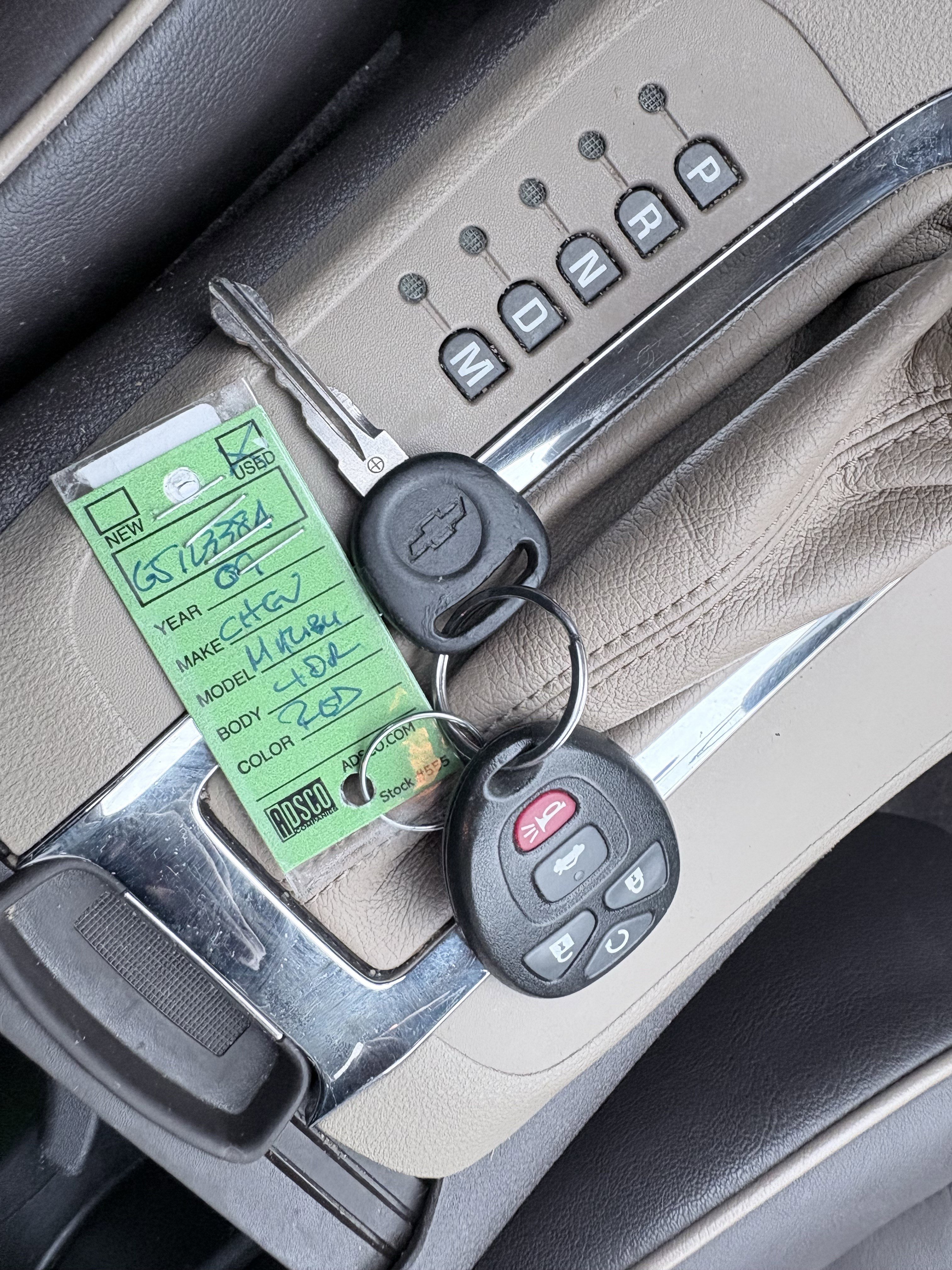 Used 2009 Chevrolet Malibu LTZ w/ Rear Power Package image 31