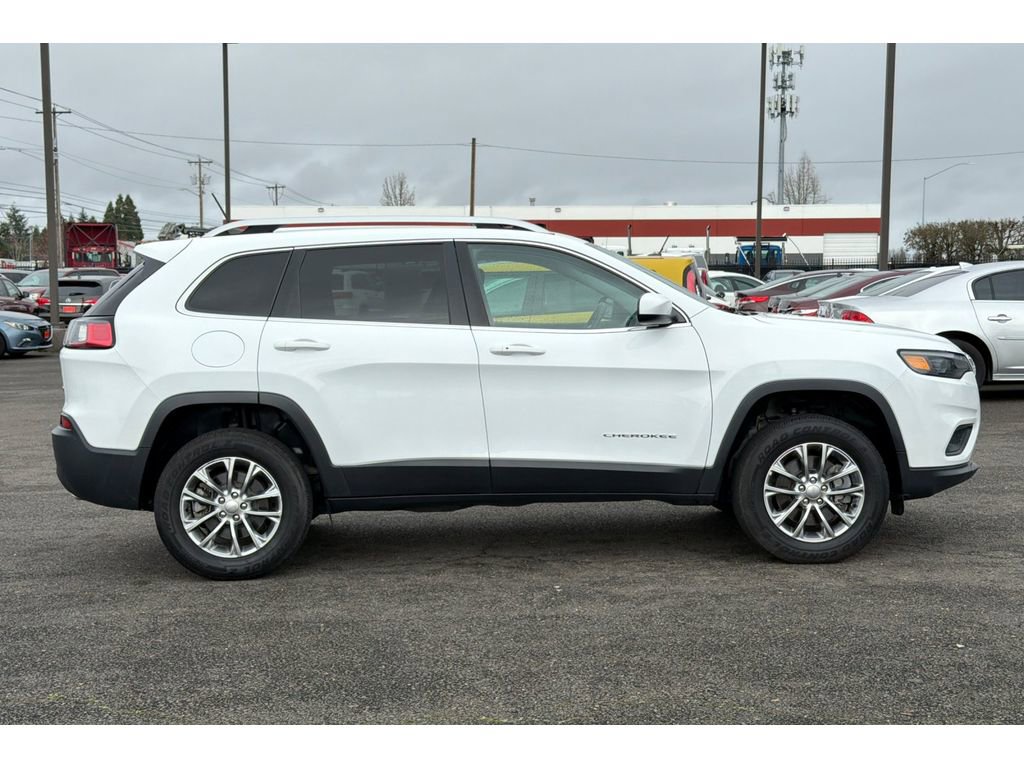 Used 2019 Jeep Cherokee Latitude Plus w/ Cold Weather Group image 3