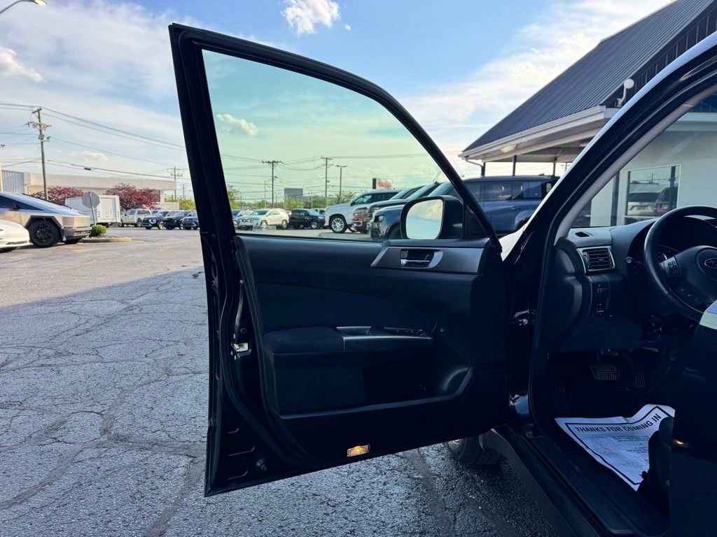 Used 2011 Subaru Forester 2.5X Limited AWD/4WD image 42