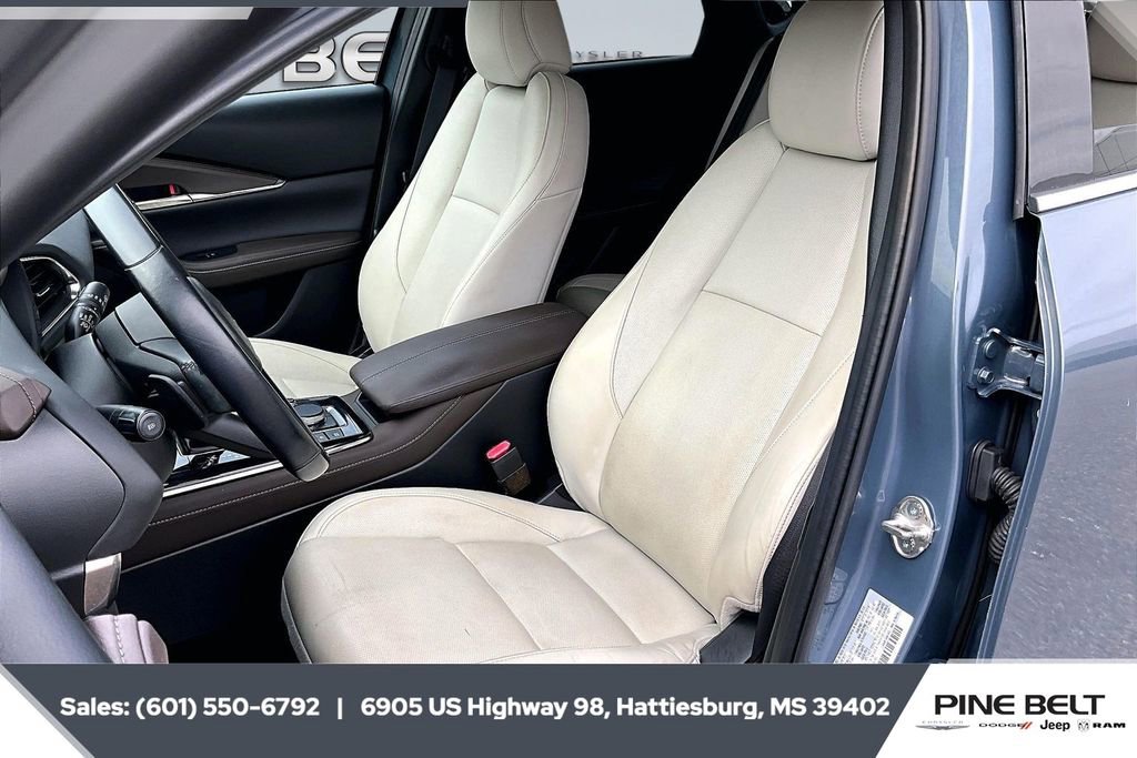 Used 2021 MAZDA CX-30 FWD 2.5 S w/ Premium Package image 18