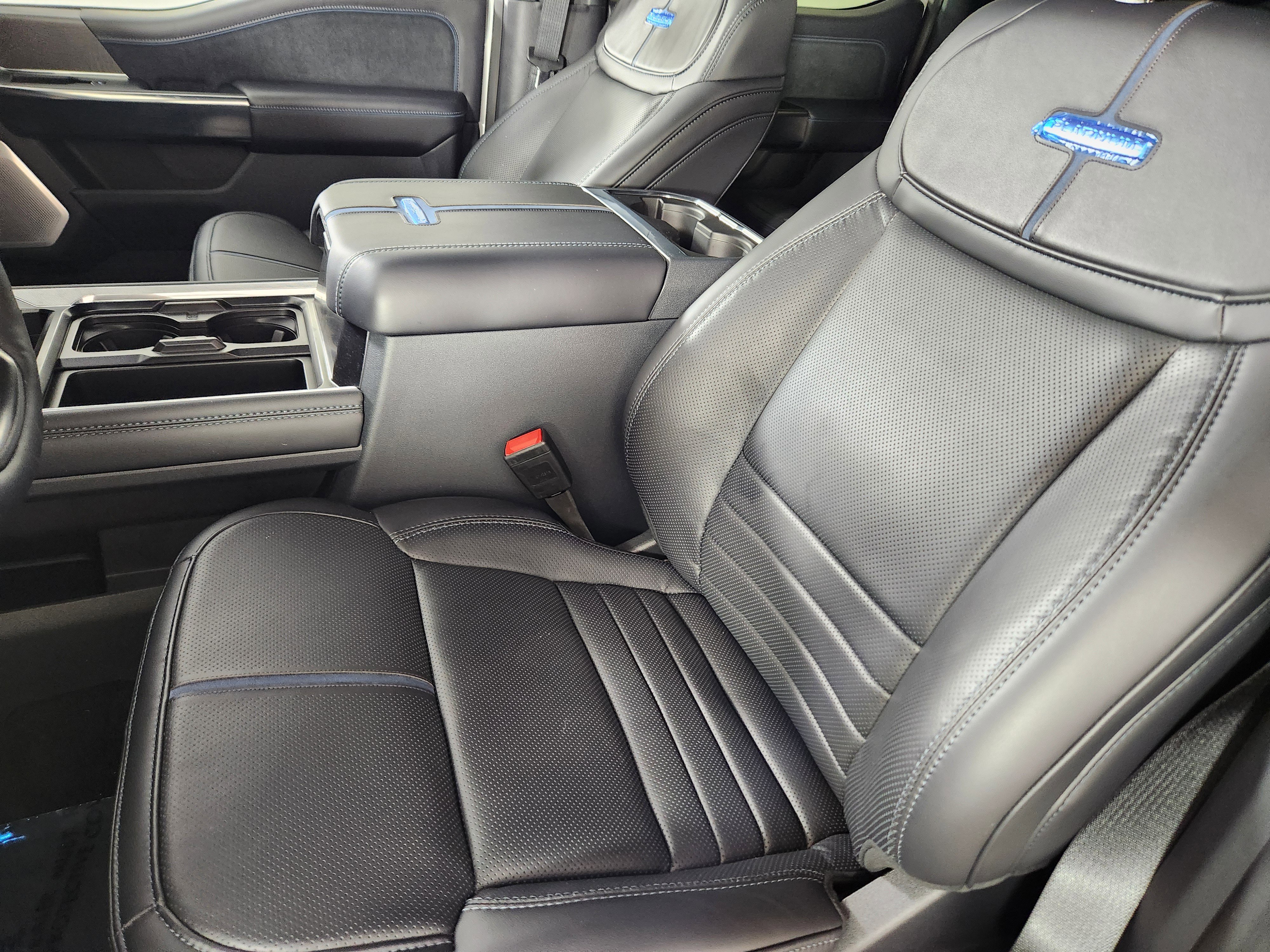 New 2025 Ford F350 Platinum w/ Tremor Off-Road Package image 10