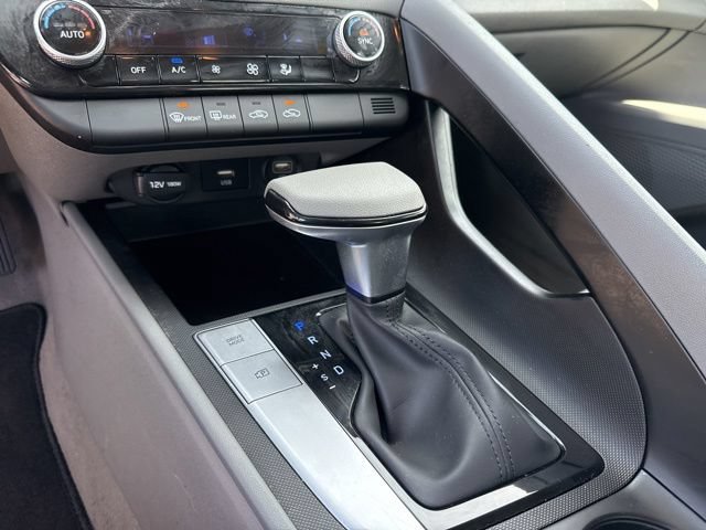 Used 2023 Hyundai Elantra SEL FWD image 4