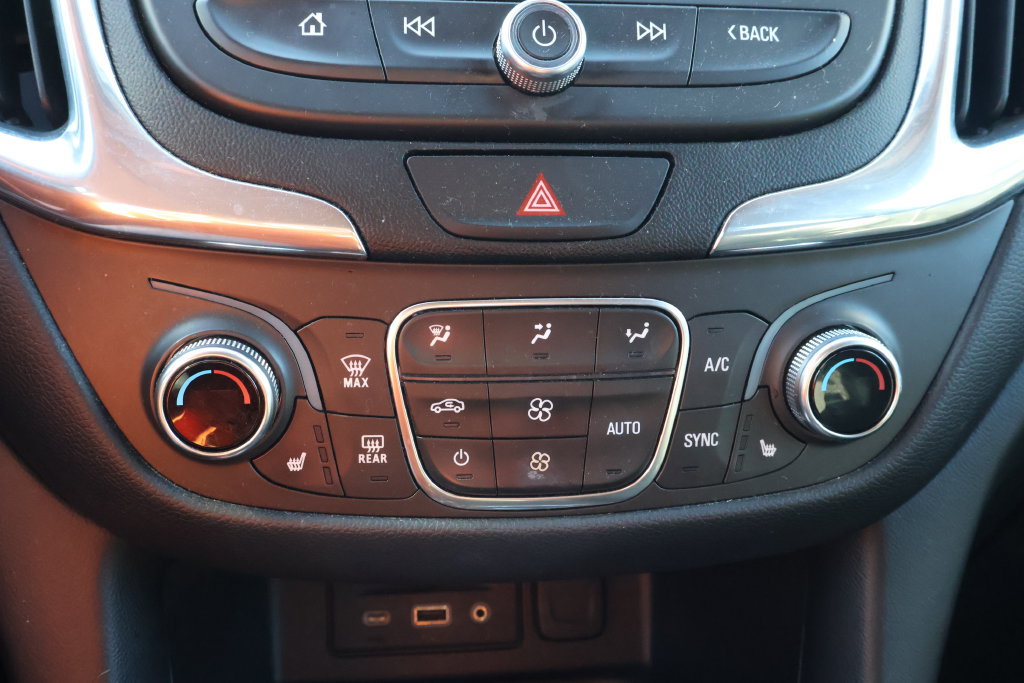 Used 2019 Chevrolet Equinox LT w/ Sun & Navigation Package FWD image 25