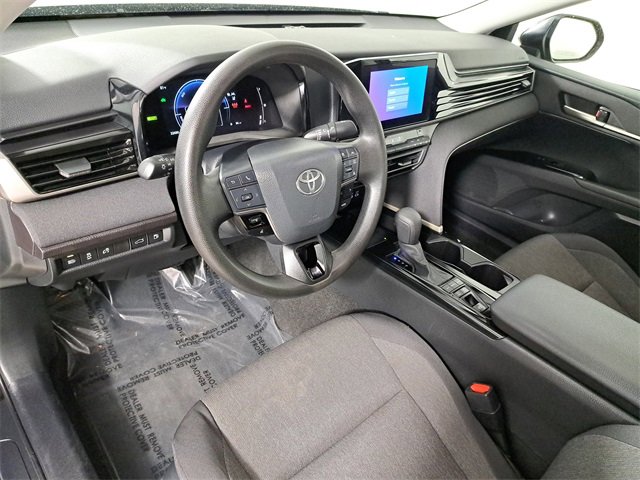 Used 2025 Toyota Camry LE image 18