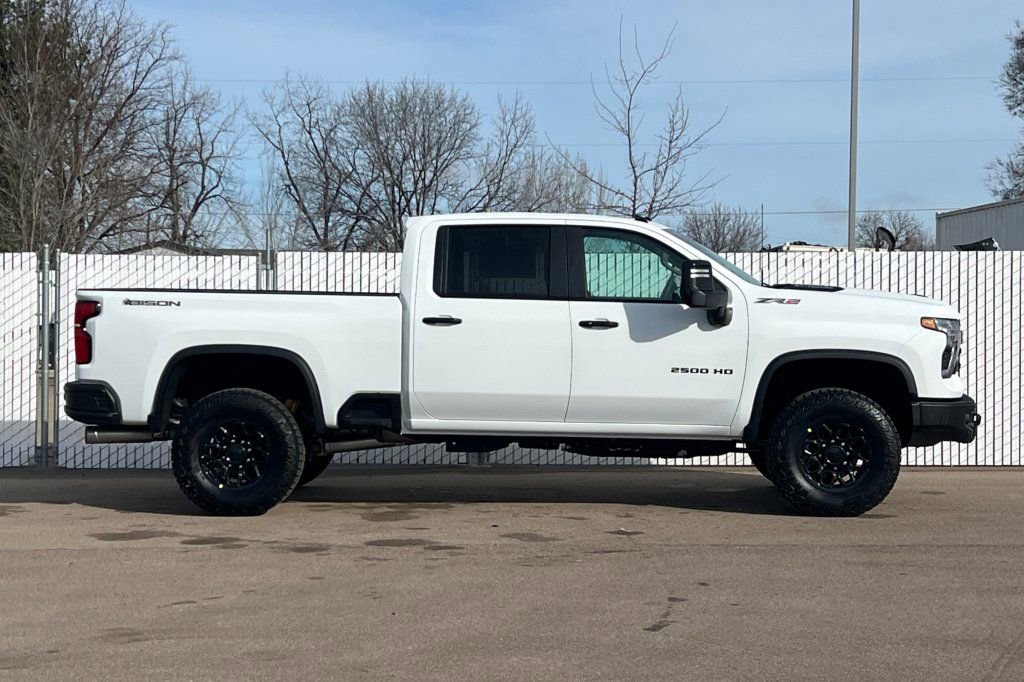 New 2026 Chevrolet Silverado 2500 ZR2 w/ ZR2 Bison Edition image 3