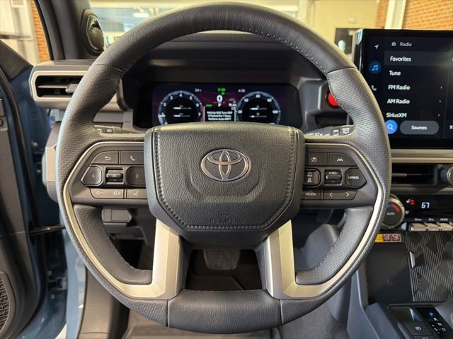 Used 2025 Toyota 4Runner TRD Off-Road Premium image 16