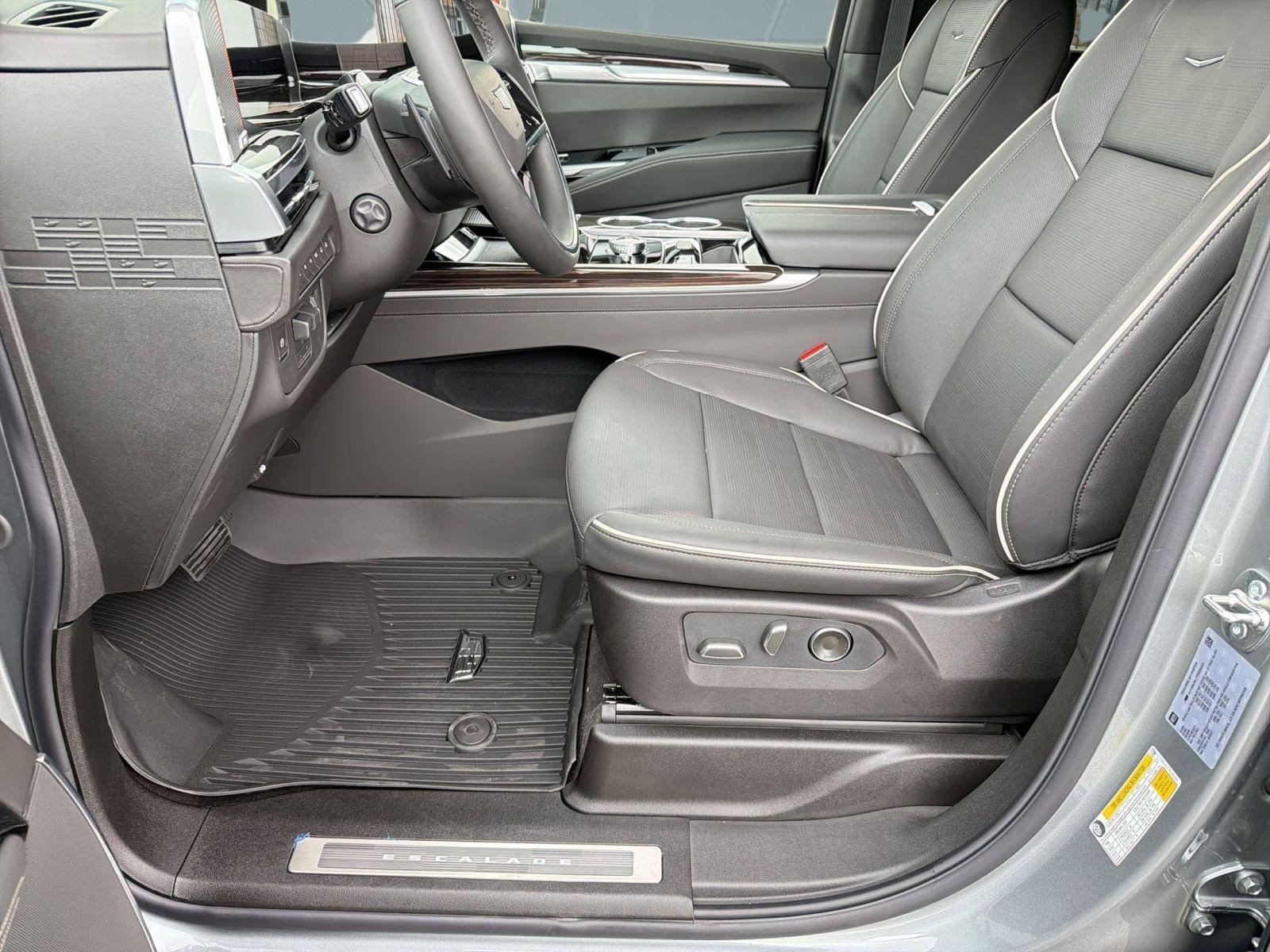 New 2026 Cadillac Escalade Luxury AWD/4WD image 5