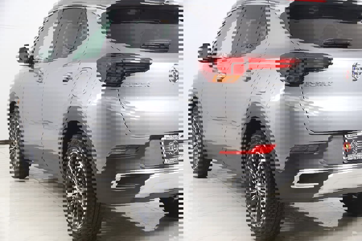 Used 2023 Buick Encore GX Select w/ Safety Package II image 23