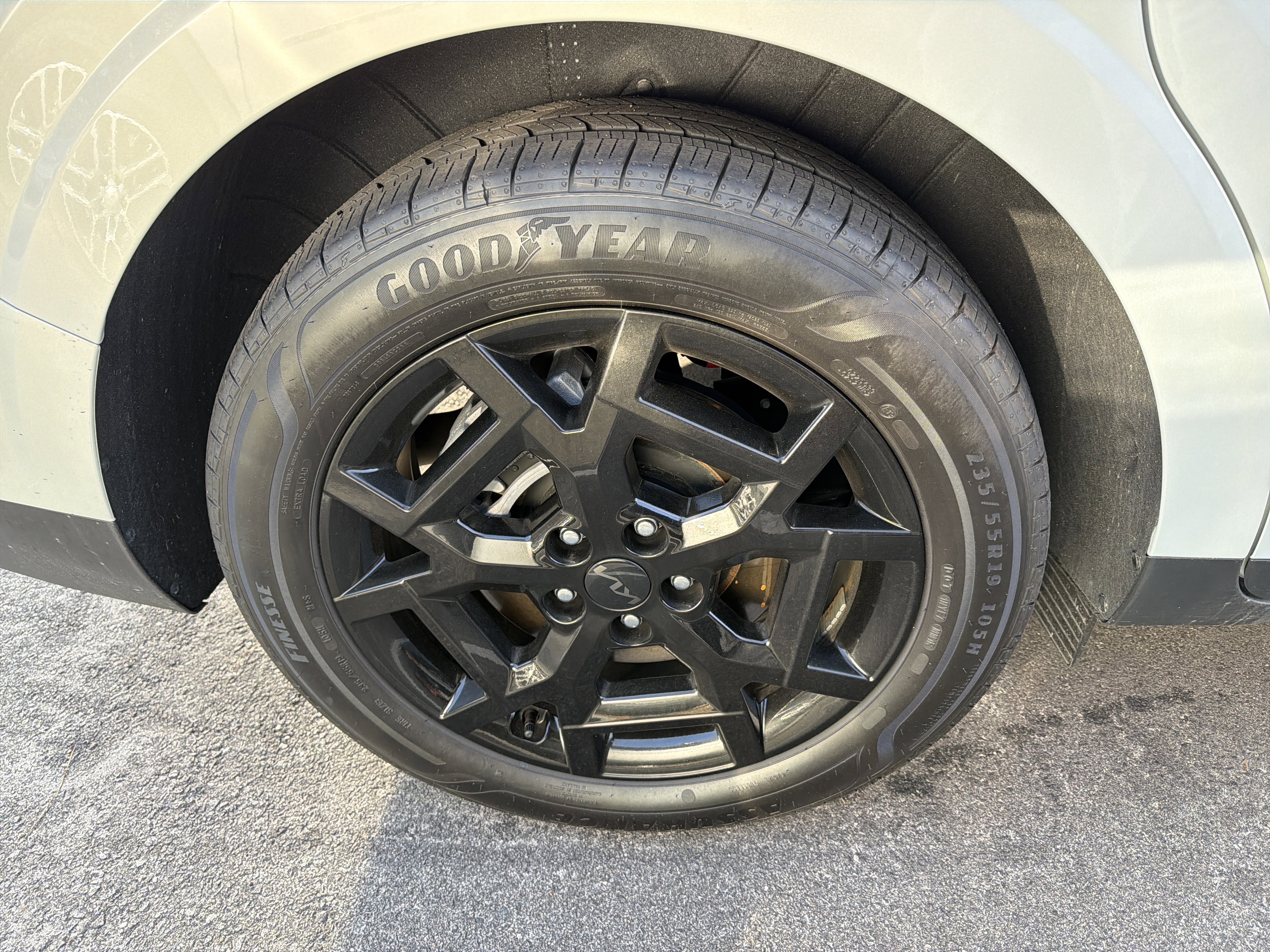 Used 2025 Kia Carnival SX Prestige image 14