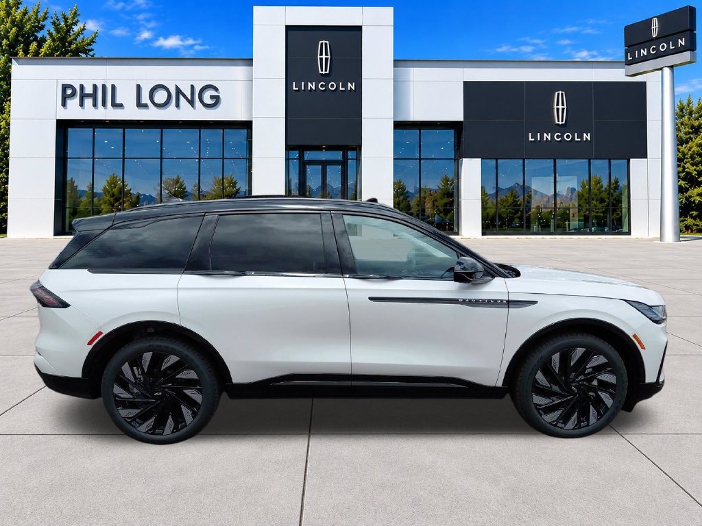 New 2026 Lincoln Nautilus Reserve w/ Jet Appearance Package AWD/4WD image 10