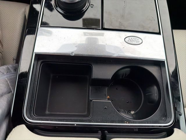 Used 2020 Land Rover Range Rover Velar R-Dynamic S image 31