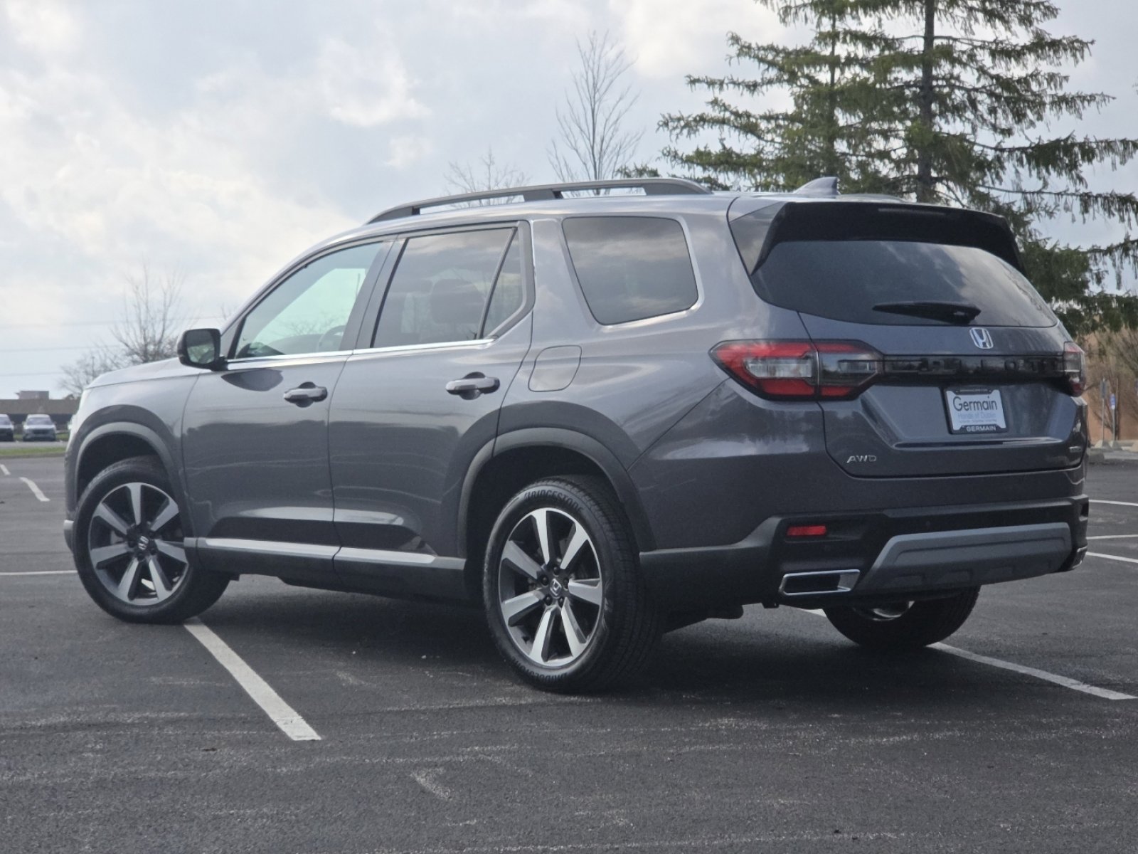 Certified 2025 Honda Pilot Touring image 19