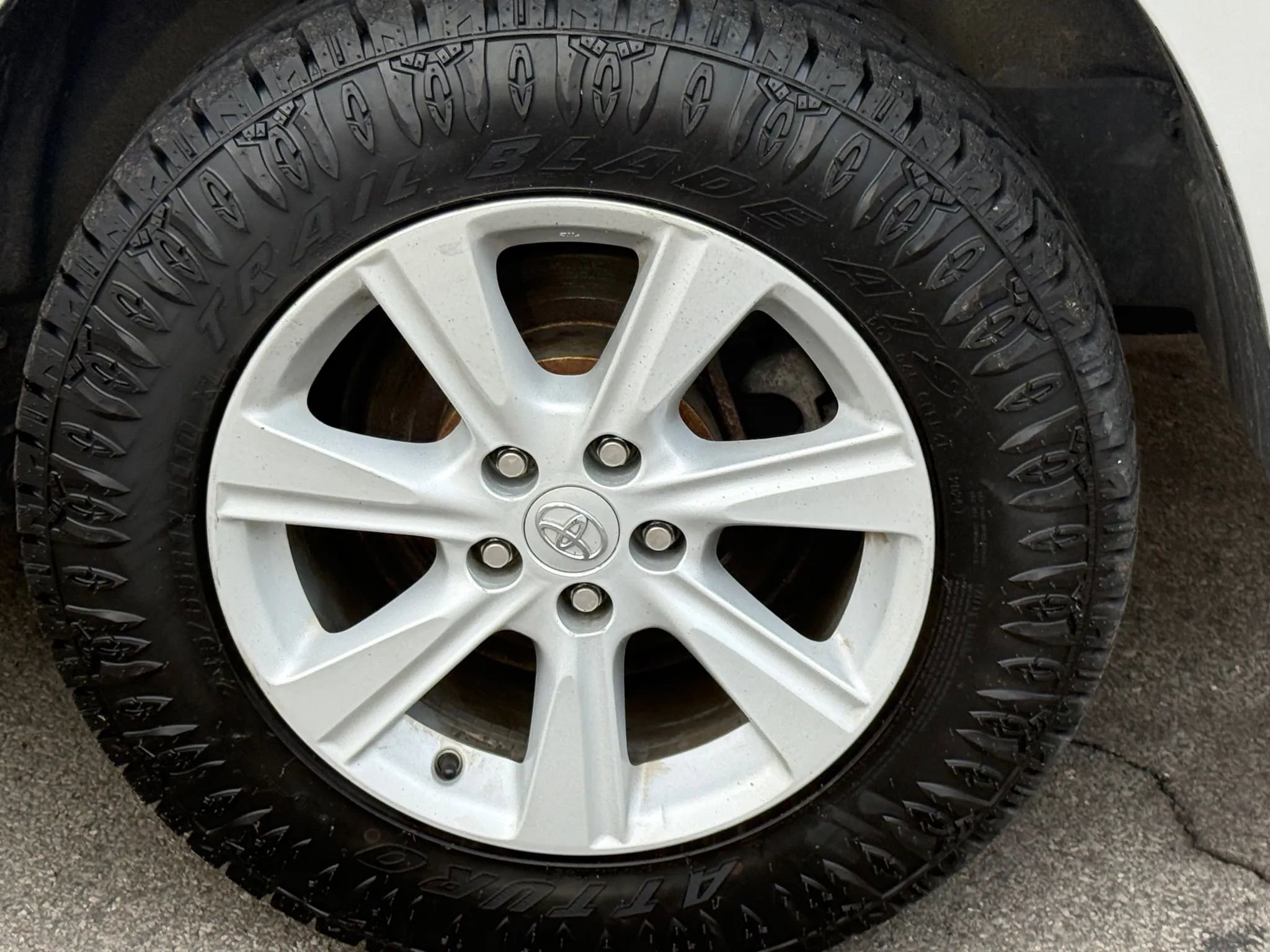 Used 2013 Toyota Highlander SE image 39