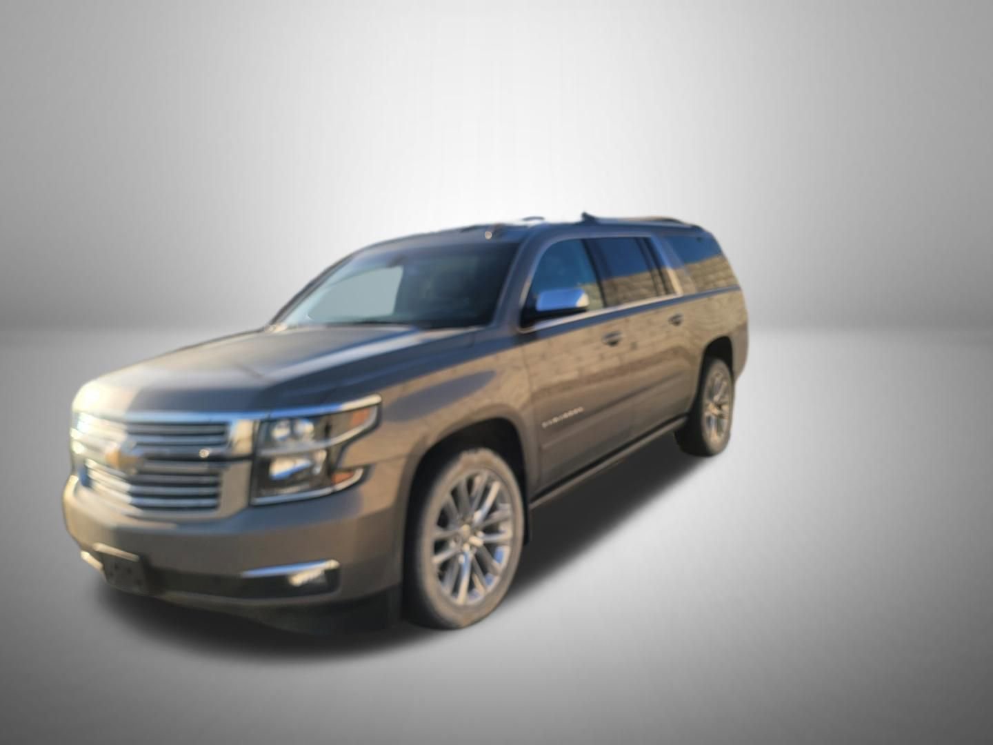 Used 2019 Chevrolet Suburban Premier w/ Premier Plus Edition AWD/4WD image 1