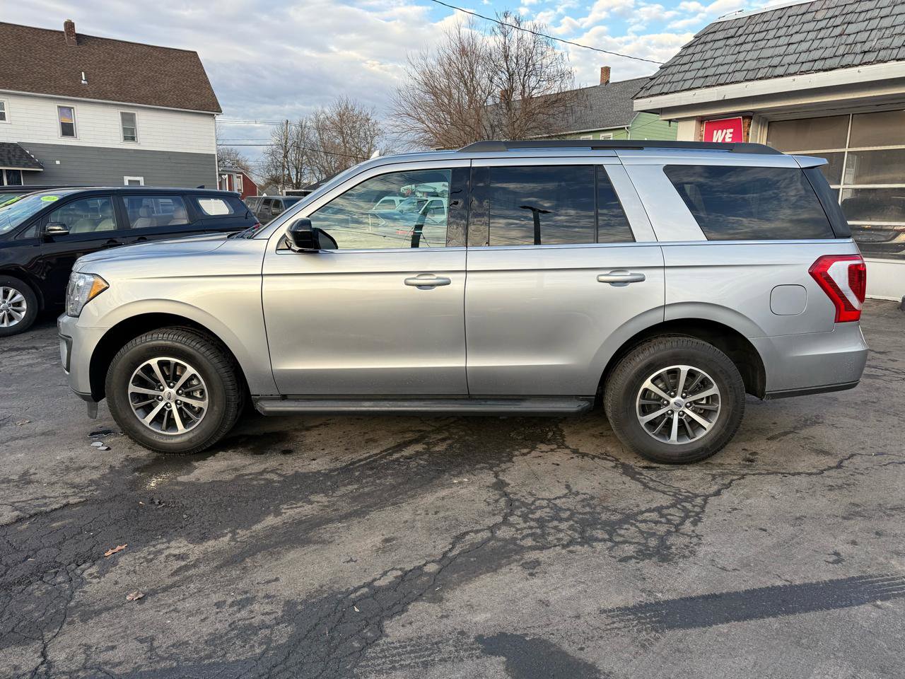 Used 2020 Ford Expedition XL AWD/4WD image 8