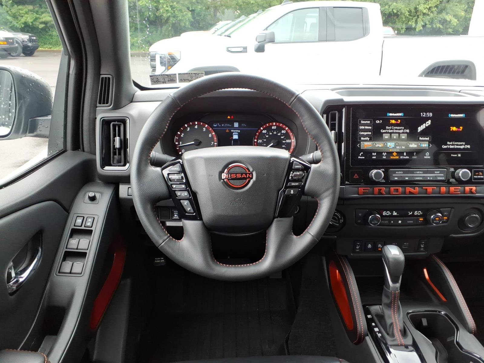 Used 2025 Nissan Frontier PRO-4X w/ Pro Premium Package AWD/4WD image 13