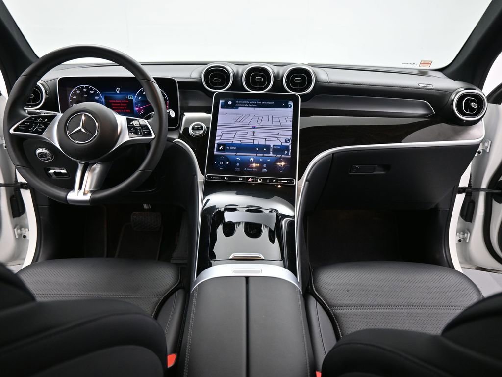 Used 2024 Mercedes-Benz GLC 300 image 18
