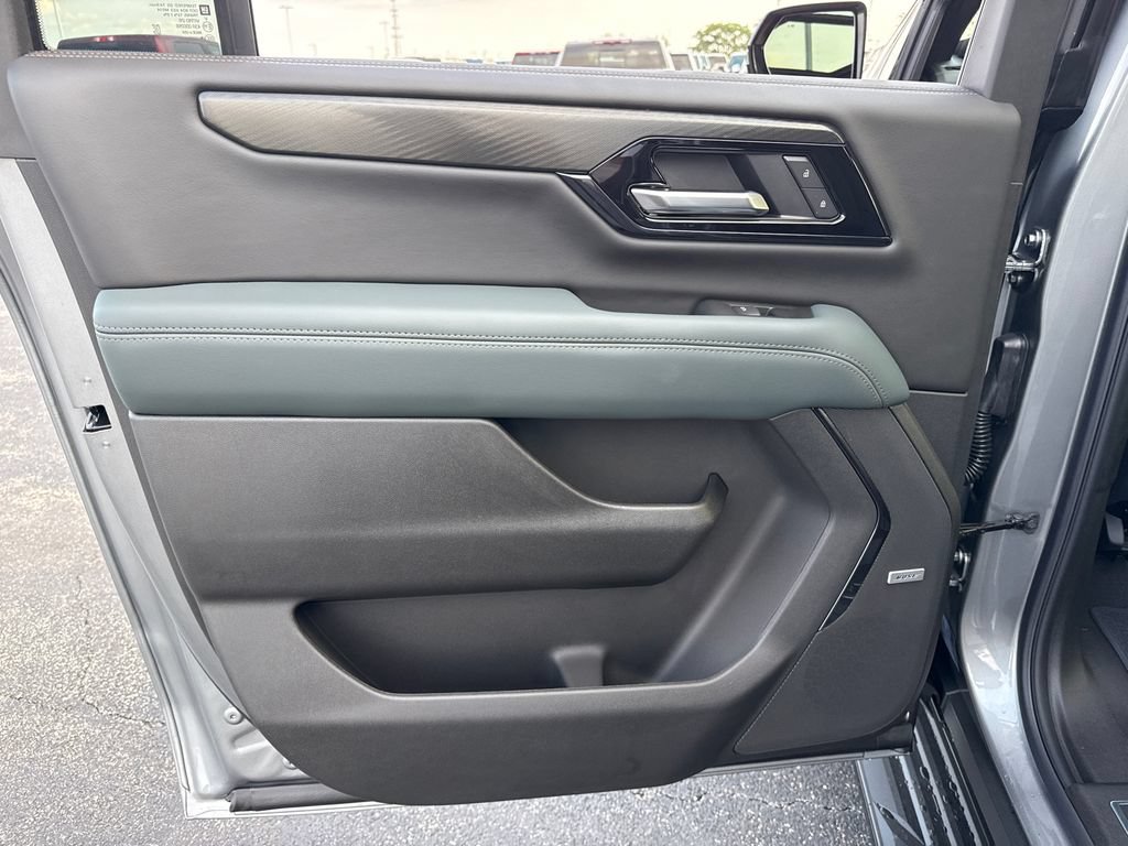 New 2026 GMC Yukon XL AT4 AWD/4WD image 30